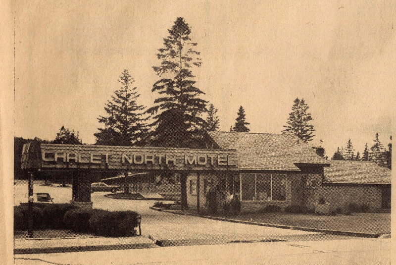 Chalet North Motel (Island View Lodge Motel) - Vintage News Photo
